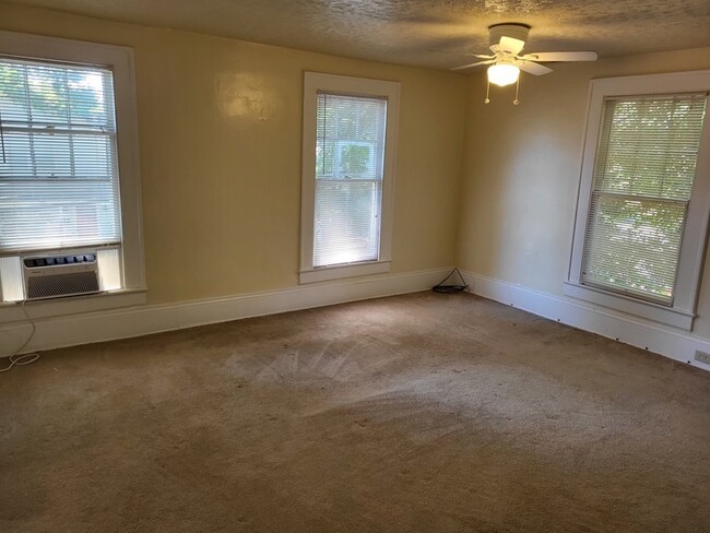 Building Photo - 1511 Hamorton Pl
