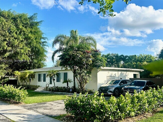 Foto del edificio - 7800 SW 96th St