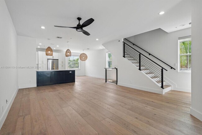 Building Photo - 336 Atlantic Grove Way