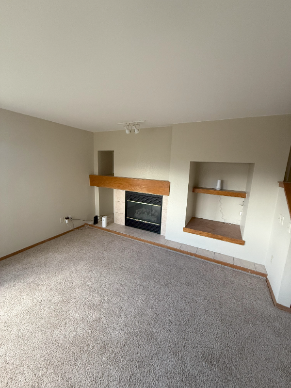 Building Photo - 2857 Springdale Ln
