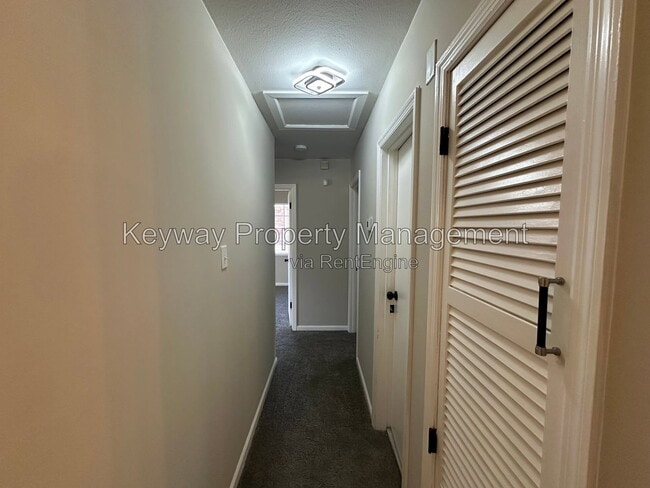 Foto del edificio - 3606 Columbine Dr