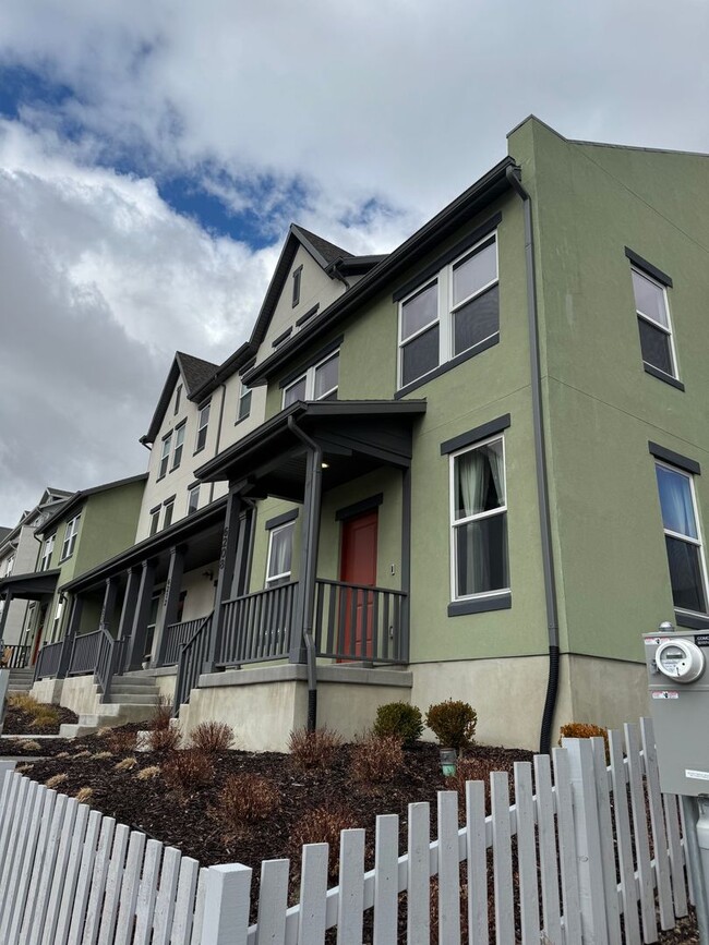 Foto del edificio - Gorgeous Home in South Jordan!!!