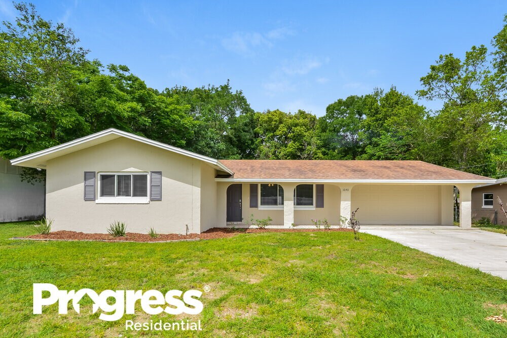 Primary Photo - 1640 W Lake Brantley Rd