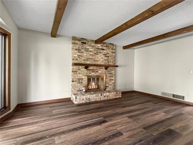 Building Photo - 5801 W 99th St