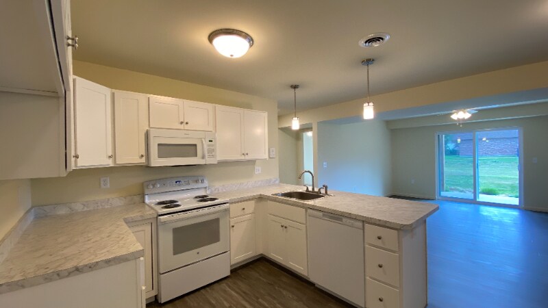 Schenectady, 
                        , –