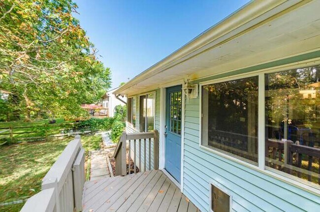 Building Photo - 3539 Westbay Dr