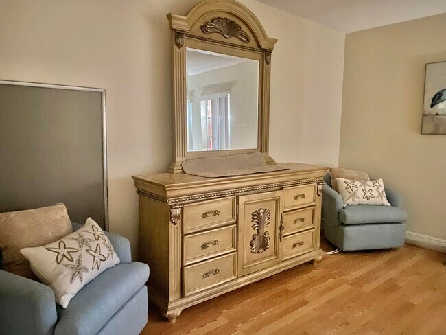 Foto del edificio - 8 Golfs Edge