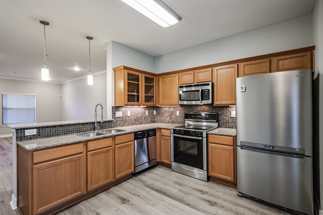 Building Photo - 3501 Chenevert St