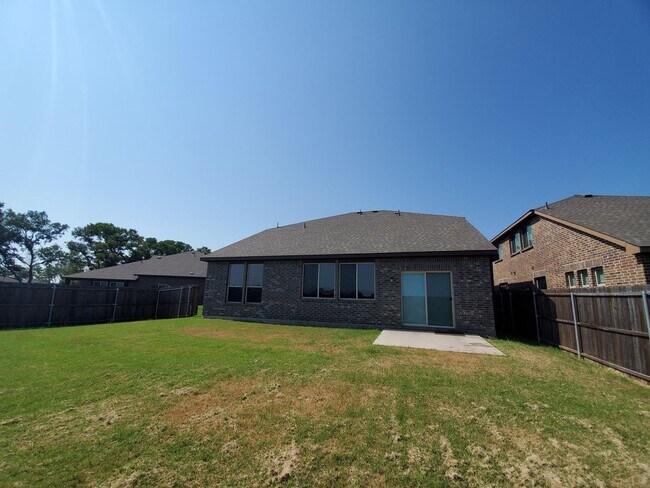 Foto del edificio - Beautiful Lavon home over 2600 sqft!