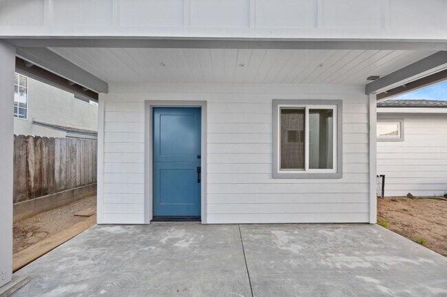 Foto del edificio - 1 Bedroom 1 bath Brand New Cottage $3,950 ...