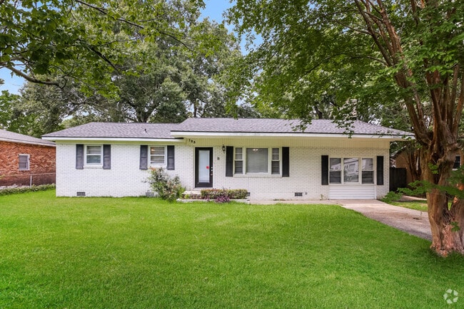 Building Photo - 123 Belknap Rd