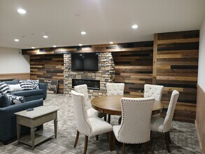 Card Table Community Room - The Pinnacle at Swiftwater