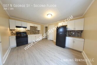 Building Photo - 507 N George St