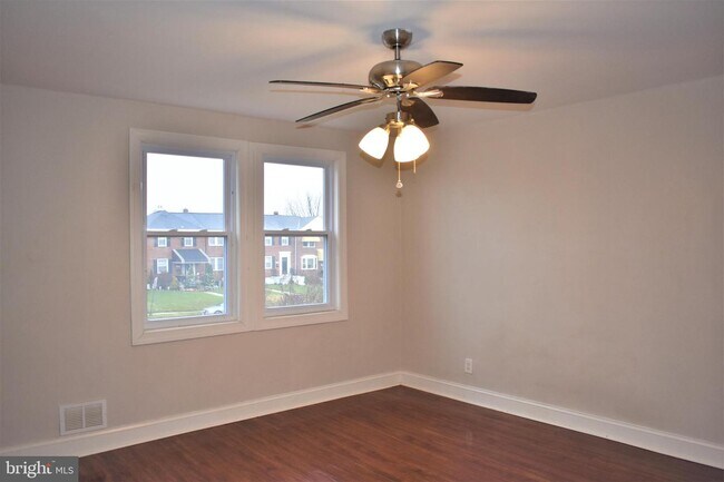 Building Photo - 1503 E Cold Spring Ln