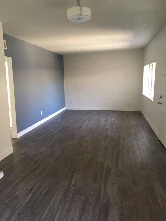 Foto del interior - 6545 Hazeltine Ave. Van Nuys, CA.