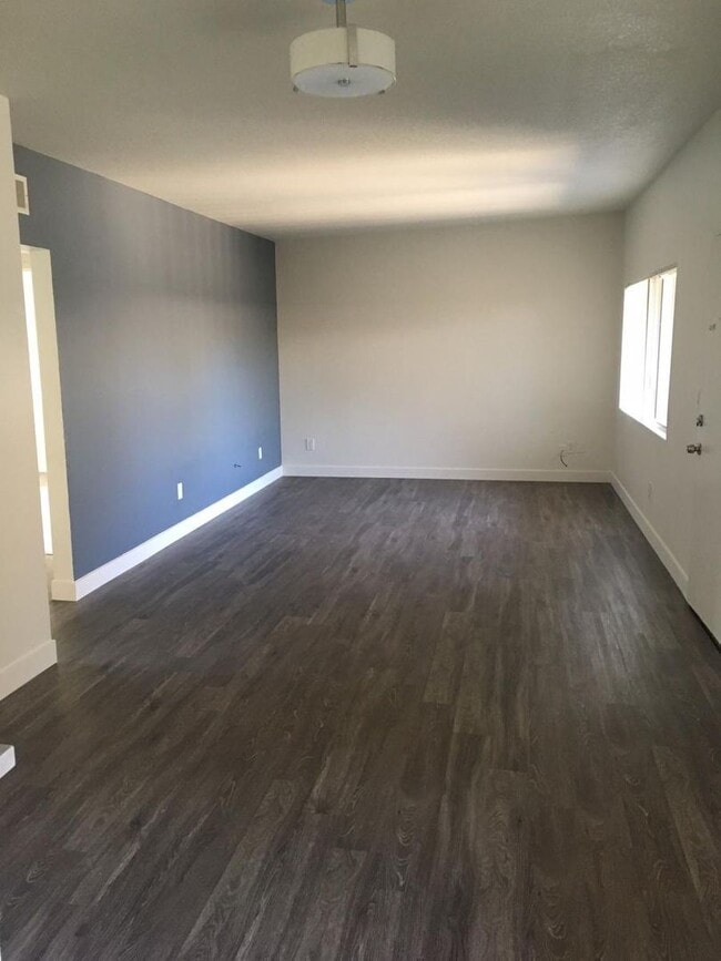 Interior Photo - 6545 Hazeltine Ave. Van Nuys, CA.