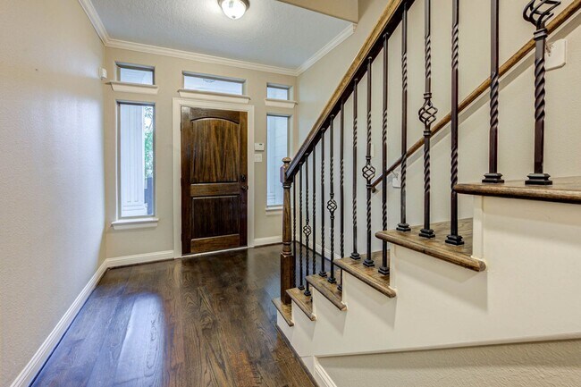 Foto del edificio - Welcome to this stunning 3-bedroom, 3.5-ba...