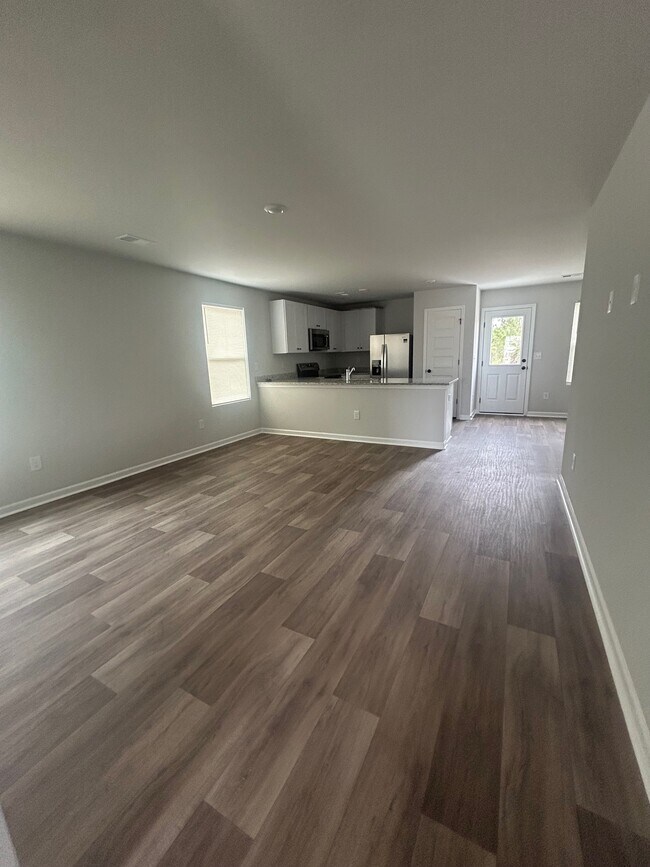 Building Photo - 1745 King Oaks Lp