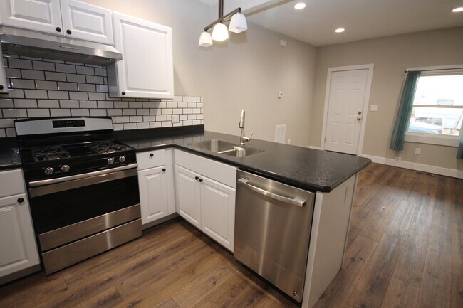 Foto del edificio - 715 11th St S
