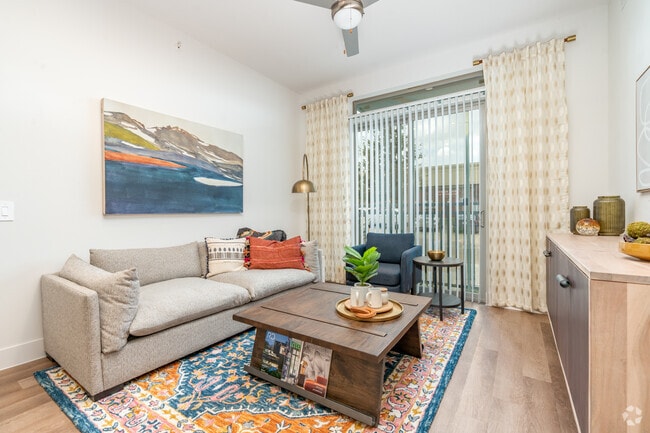 1HAB, 1BA - 706 ft² - Sala de estar - The International at Valley Ranch