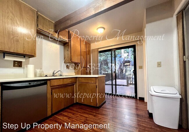 Building Photo - 2 br, 2 bath House - 20799 Lama Tamalin