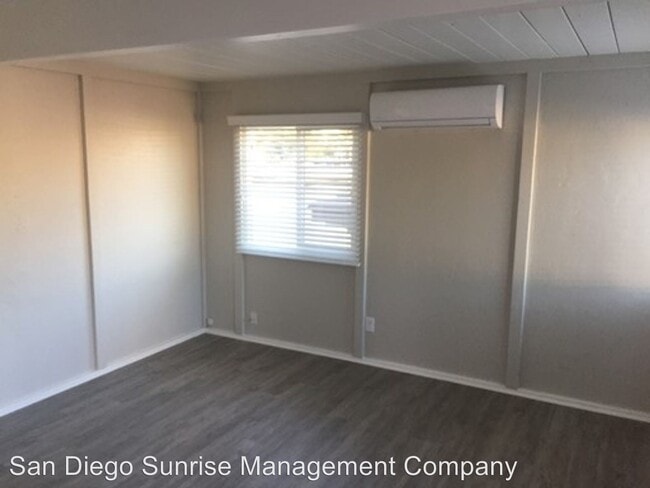 Building Photo - 5015 Comanche Dr