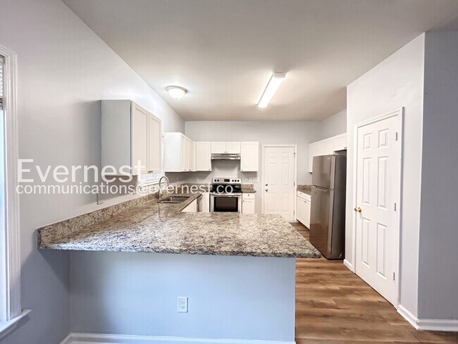 Foto del edificio - 1080 Gun Club Rd NW