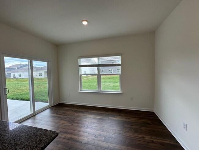 Foto del edificio - BRAND NEW 2026 Build! Modern Bungalow in the Heart of Maryville