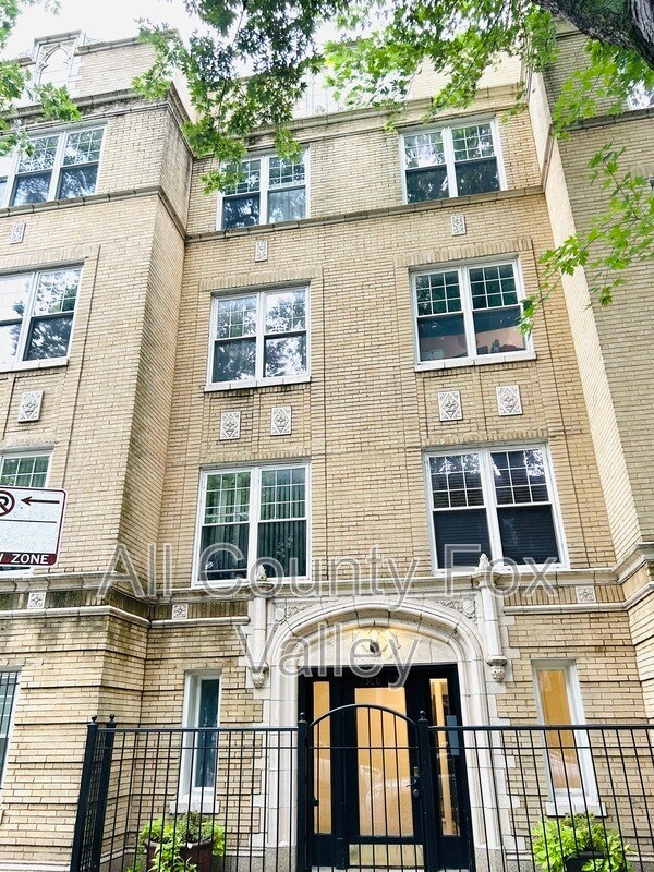 Foto del edificio - 7302 N Wolcott Ave