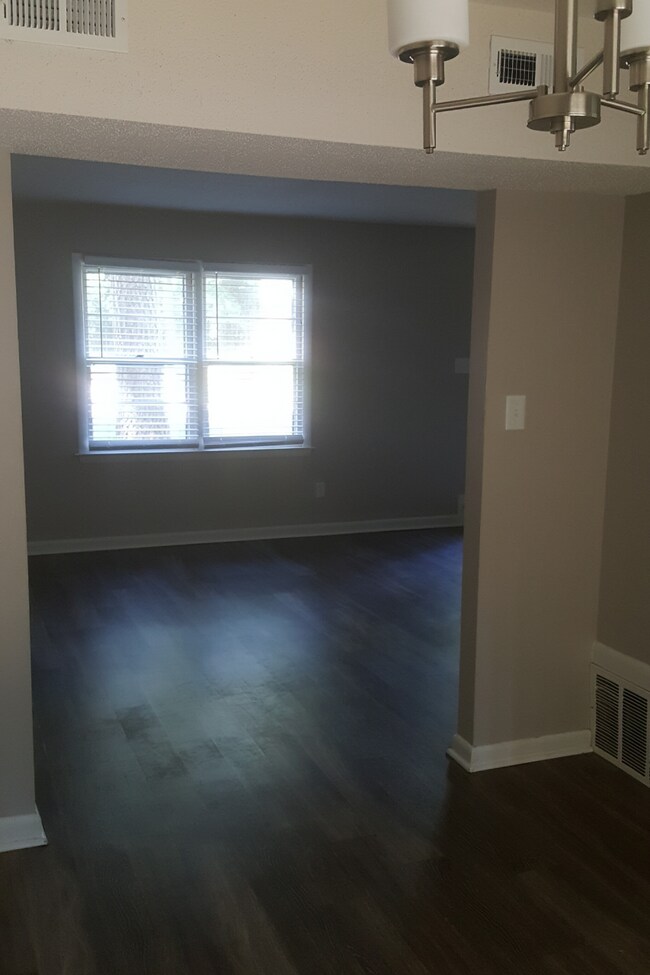 Building Photo - 5103 Lundy