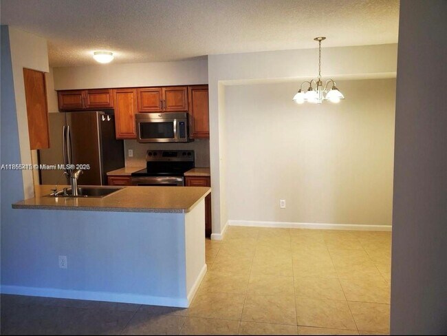 Foto del edificio - 754 NW 103rd Terrace