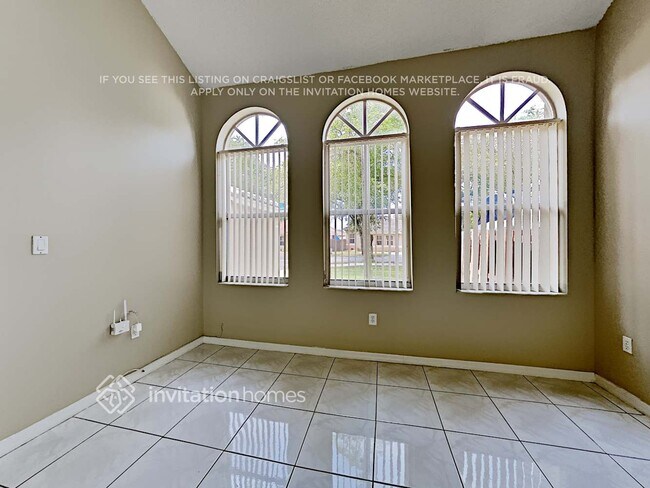 Foto del edificio - 8393 SW 163rd Ct