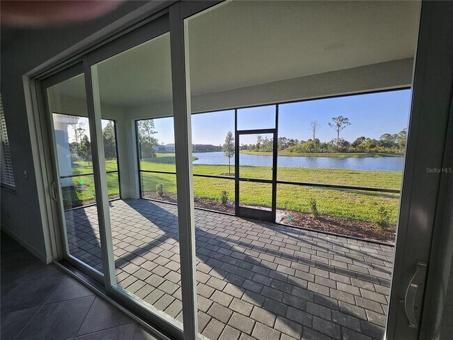 Building Photo - 11044 Pinot Dr