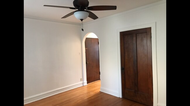 Foto del edificio - 5800 N Mason Ave