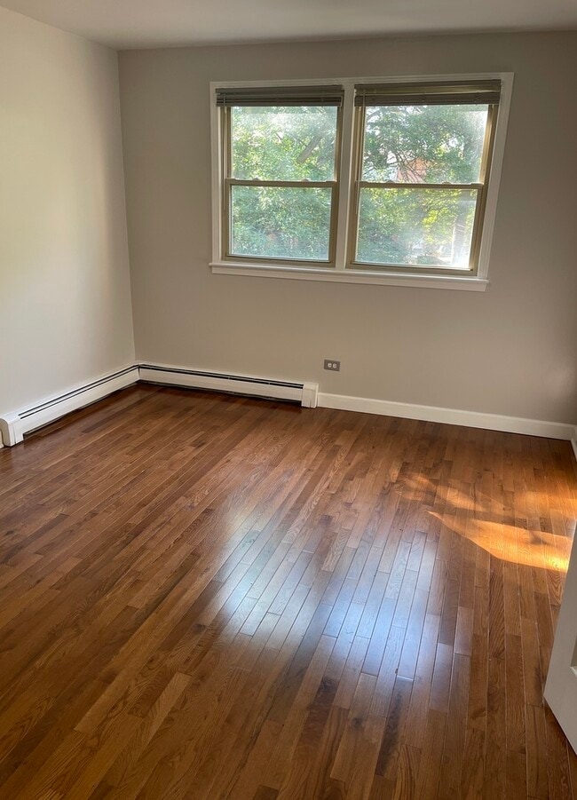 Foto del edificio - 1534 W Farwell Ave