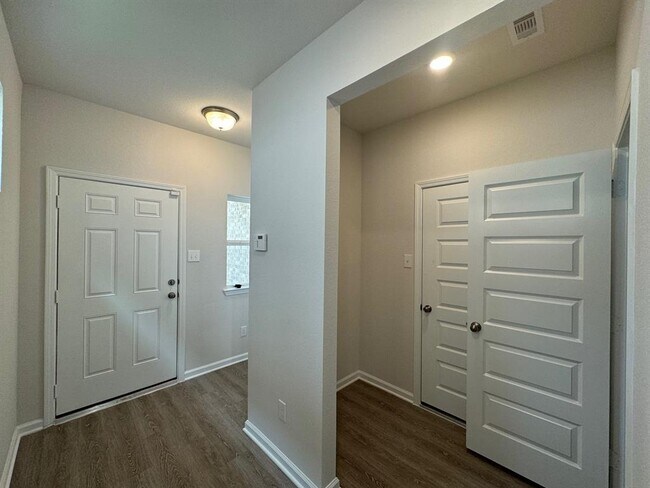 Building Photo - 27395 Axis Deer Trl