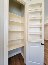 Building Photo - 2416 La Branch St