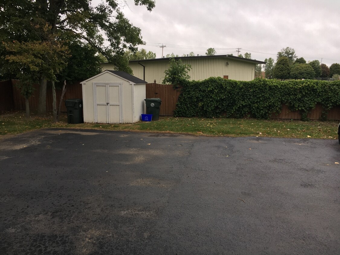 Building Photo - 1328 Dangelo Dr