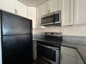 Building Photo - 9010 Tobias Ave