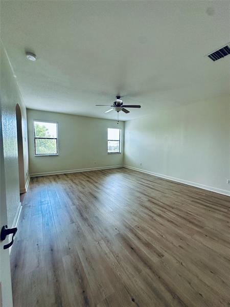 Foto del edificio - 8836 Sandy Crk Wy