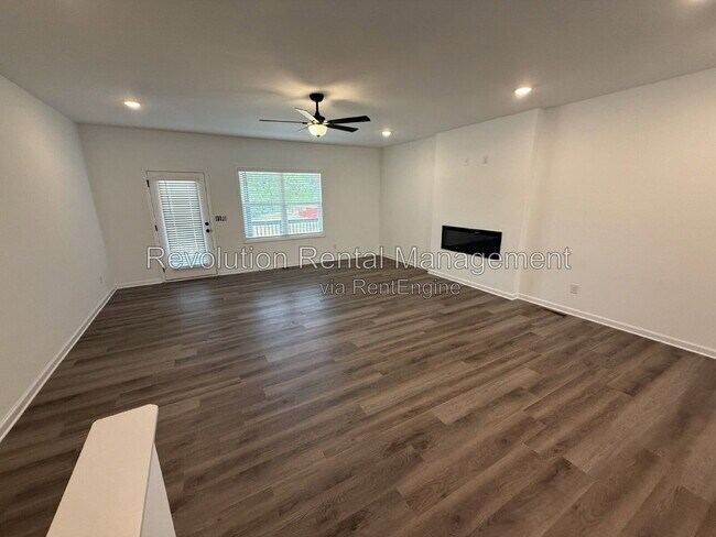 Building Photo - 32 Nickel Dr