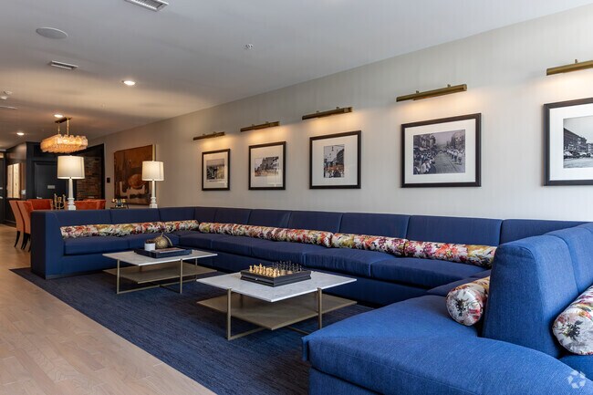 Clubroom - Madison and Madison North