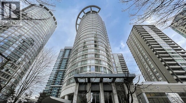 Building Photo - 1288 Alberni St