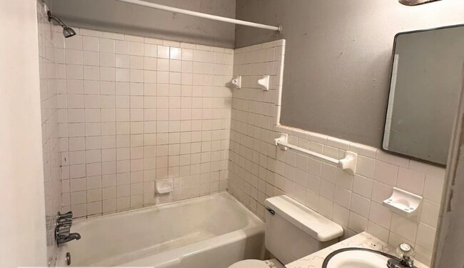 Foto del edificio - 4810 Summerlane Ave