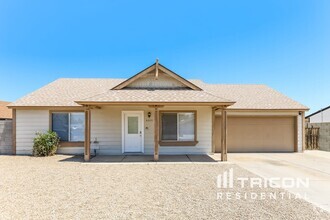 Building Photo - 5223 W Aster Dr