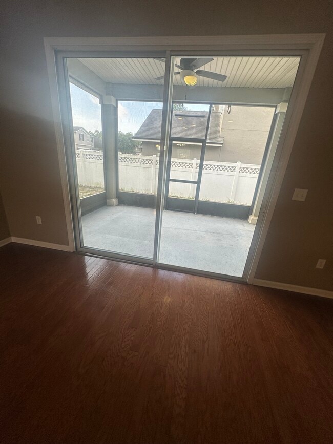 Screen Padio - 12154 Narrowleaf Ct