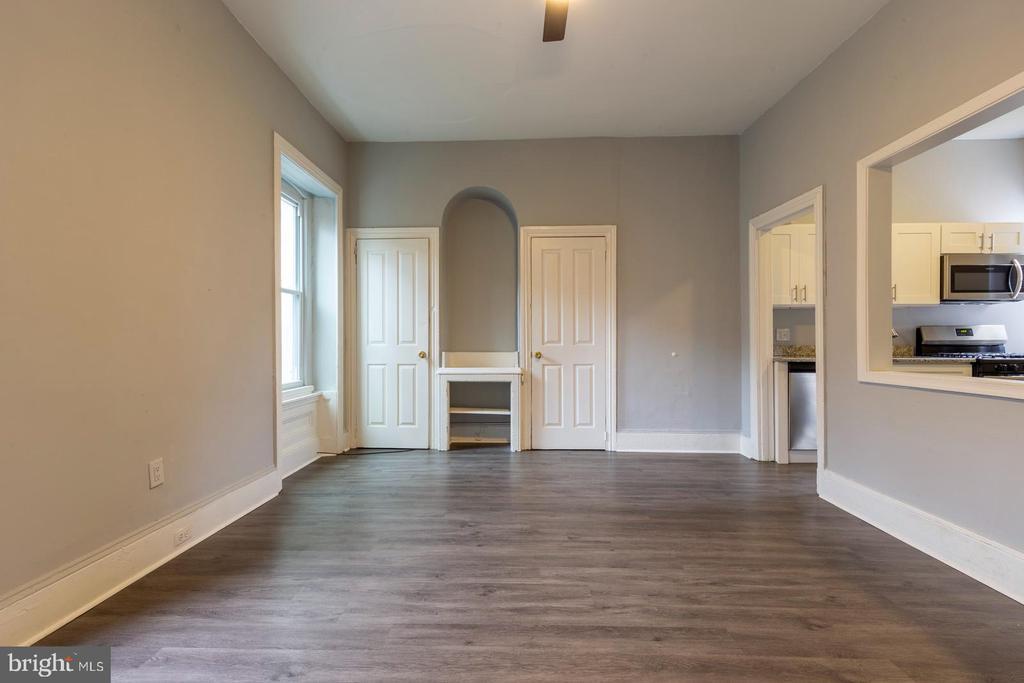 Foto principal - 1735 W Oxford St