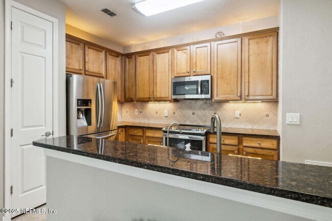 Foto del edificio - 9831 9831-1 Del Webb Parkway Ap