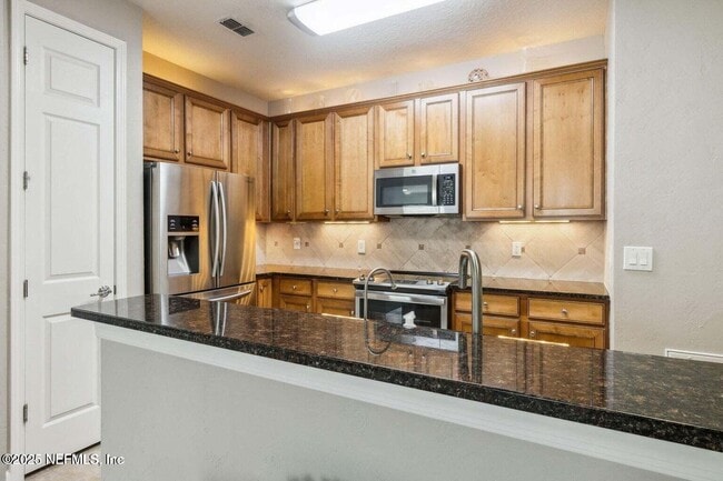 Building Photo - 9831 9831-1 Del Webb Parkway Ap