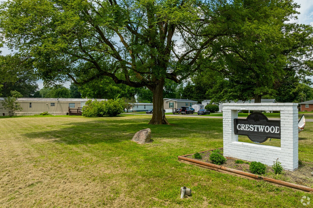 Primary Photo - Crestwood MHC